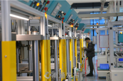 转型蝶变，南通产业迈向中高端 智能技术开发驱动沧桑巨变